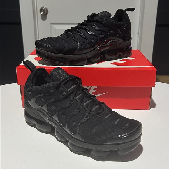 Nike Air VaporMax Plus “Triple Black” Men’s Size 8 - Picture 1 of 9
